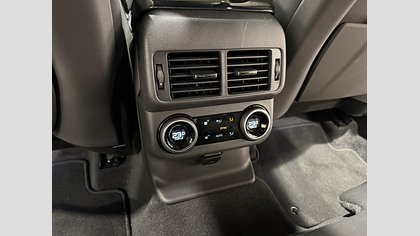 Range Rover Velar 13