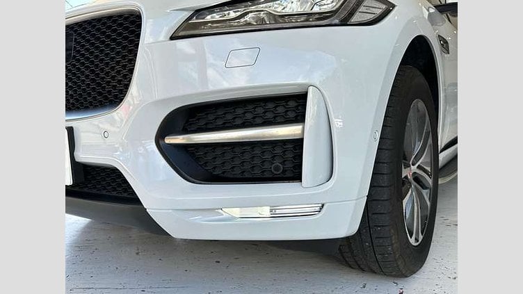 2024 認定中古車 Jaguar F-Pace Yulong White 2.0L I4 Pet Mid DOHC AJ200 Rスポーツ　P250