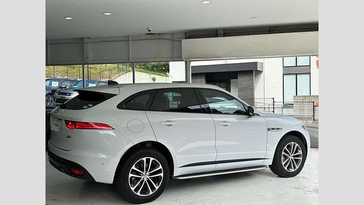 2024 認定中古車 Jaguar F-Pace Yulong White 2.0L I4 Pet Mid DOHC AJ200 Rスポーツ　P250