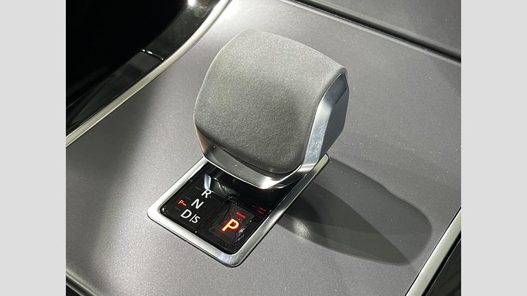 2024 認定中古車 Land Rover Range Rover Velar ザダルグレイ D200マイルドハイブリッド（ディーゼル） Standard Wheelbase Dynamic HSE