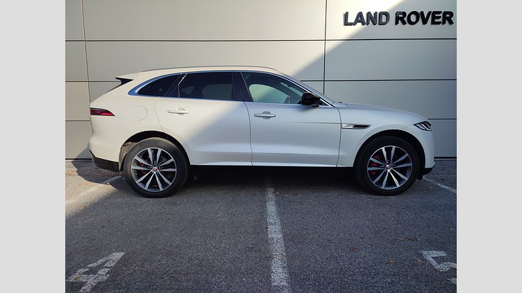 2021 JAZDENÉ VOZIDLÁ Jaguar F-Pace Yulong White AWD 2.0 I4 P400e PHEV SE AWD A/T