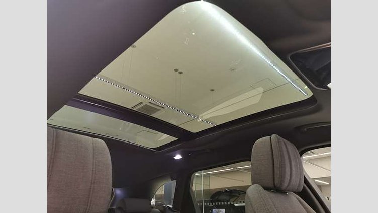 2024 認定中古車 Land Rover Range Rover Velar ヴァレジネブルー P400eプラグインハイブリッド（ガソリン） Standard Wheelbase Dynamic HSE