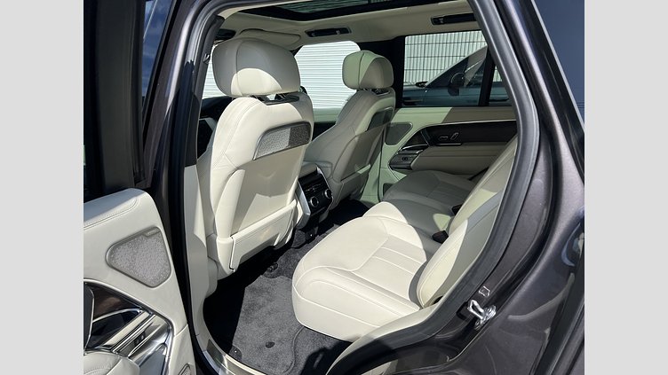 2023 認定中古車 Land Rover Range Rover シャラントグレー P530 AWD（AT） スタンダードホイールベース AUTOBIOGRAPHY