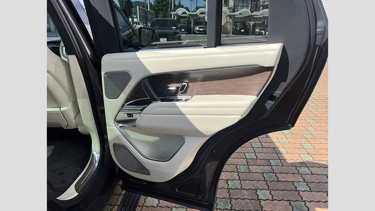 2023 認定中古車 Land Rover Range Rover シャラントグレー P530 AWD（AT） スタンダードホイールベース AUTOBIOGRAPHY