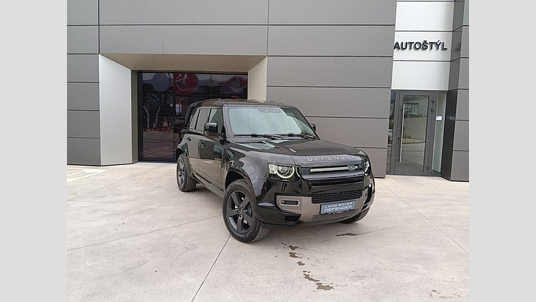 2024 SKLADOVÉ VOZIDLÁ Land Rover Defender 110 Santorini Black 3.0D I6 MHEV X-Dynamic SE