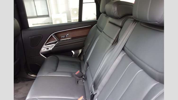 2023 認定中古車 Land Rover Range Rover オストゥーニパールホワイト P530 AWD（AT） ロングホイールベース7席シート AUTOBIOGRAPHY