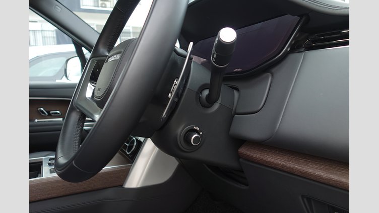 2023 認定中古車 Land Rover Range Rover オストゥーニパールホワイト P530 AWD（AT） ロングホイールベース7席シート AUTOBIOGRAPHY