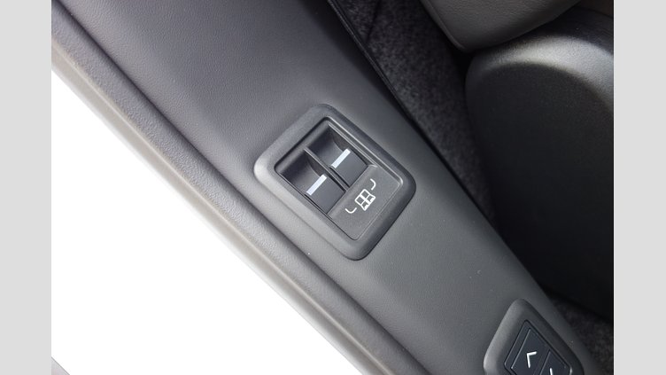 2023 認定中古車 Land Rover Range Rover オストゥーニパールホワイト P530 AWD（AT） ロングホイールベース7席シート AUTOBIOGRAPHY