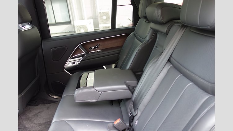 2023 認定中古車 Land Rover Range Rover オストゥーニパールホワイト P530 AWD（AT） ロングホイールベース7席シート AUTOBIOGRAPHY