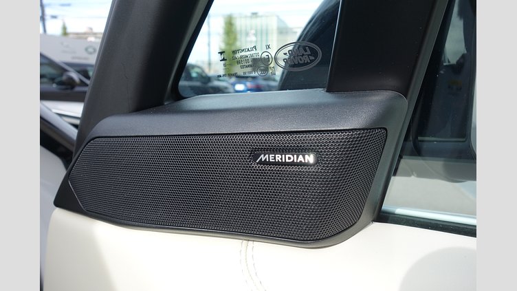 2023 認定中古車 Land Rover Range Rover フジホワイト D300 AWD MHEV（AT） スタンダードホイールベース HSE
