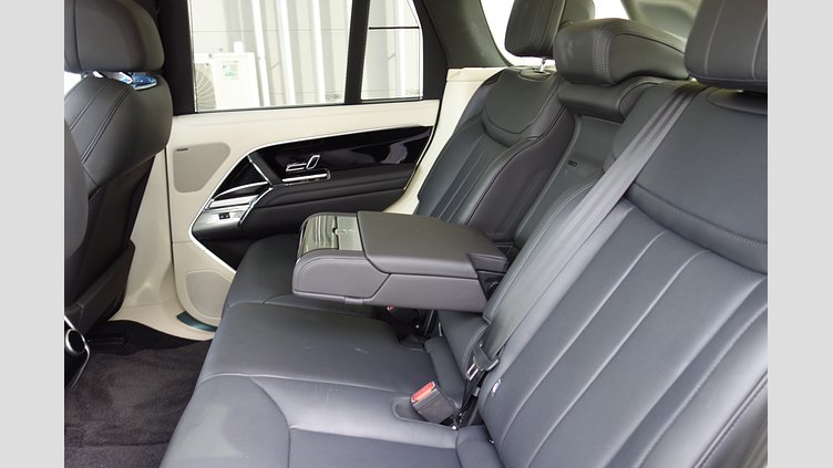 2023 認定中古車 Land Rover Range Rover フジホワイト D300 AWD MHEV（AT） スタンダードホイールベース HSE