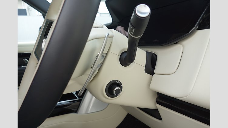 2023 認定中古車 Land Rover Range Rover フジホワイト D300 AWD MHEV（AT） スタンダードホイールベース HSE