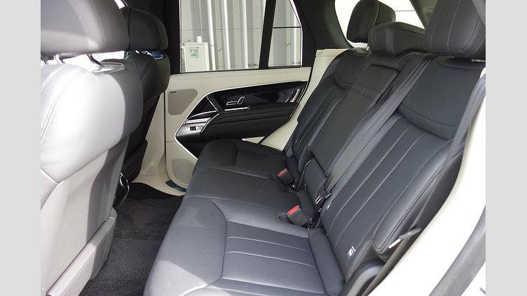2023 認定中古車 Land Rover Range Rover フジホワイト D300 AWD MHEV（AT） スタンダードホイールベース HSE