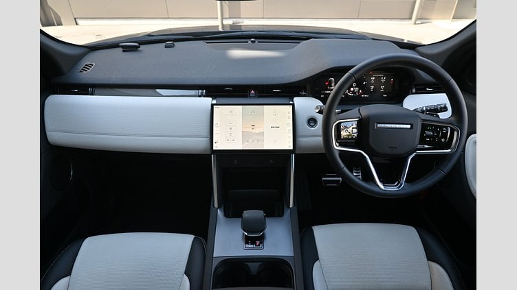 2024 認定中古車 Land Rover Discovery Sport ヴァレジネブルー D200マイルドハイブリッド（ディーゼル） 標準ホイール DYNAMIC SE