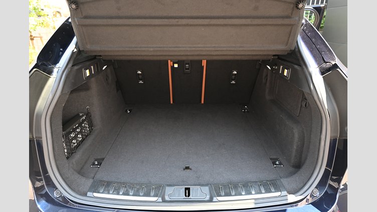 2024 認定中古車 Jaguar F-Pace Portofino Blue 2.0L I4 Pet Mid DOHC AJ200 R-DYNMIC HSE P250