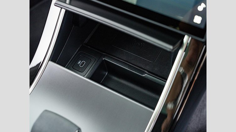 2024 認定中古車 Land Rover Range Rover Evoque トライベッカブルー P250（ガソリン） DYNAMIC HSE