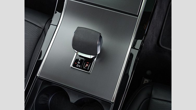 2024 認定中古車 Land Rover Range Rover Evoque トライベッカブルー P250（ガソリン） DYNAMIC HSE