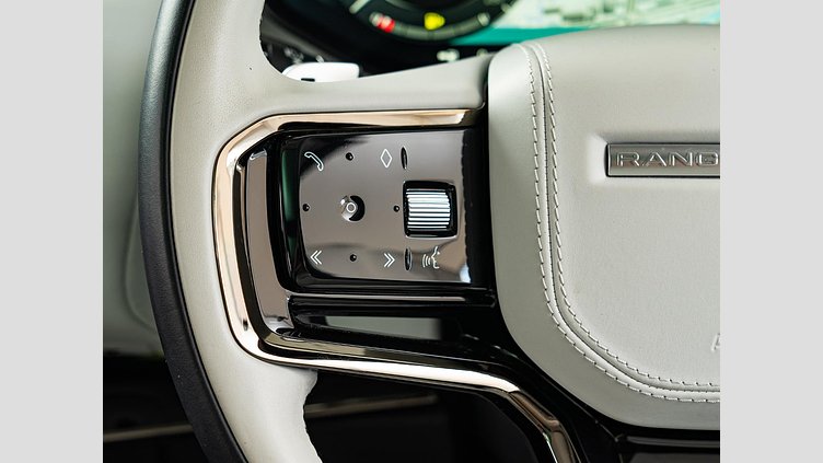 2023 認定中古車 Land Rover Range Rover Sport フィレンツェレッド 3.0リッター6気筒300PSターボチャージドディーゼルMHEV（オートマチック） AUTOBIOGRAPHY