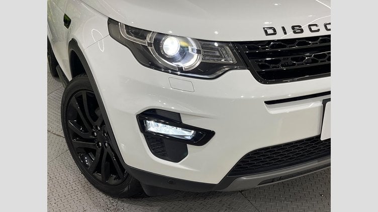 2017 認定中古車 Land Rover Discovery Sport Fuji White 2.0 litre i4D Diesel HSE