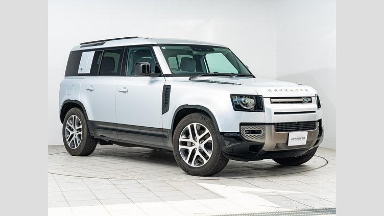 2024 認定中古車 Land Rover Defender 110 ハクバシルバー D300 AWD（AT） X-DYNAMIC HSE