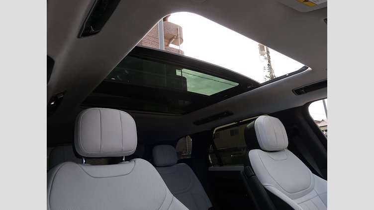 2023 認定中古車 Land Rover Range Rover Sport フィレンツェレッド 3.0リッター6気筒300PSターボチャージドディーゼルMHEV（オートマチック） AUTOBIOGRAPHY
