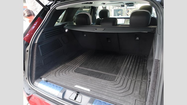 2023 認定中古車 Land Rover Range Rover Sport フィレンツェレッド 3.0リッター6気筒300PSターボチャージドディーゼルMHEV（オートマチック） AUTOBIOGRAPHY