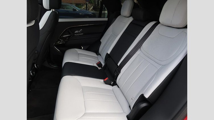2023 認定中古車 Land Rover Range Rover Sport フィレンツェレッド 3.0リッター6気筒300PSターボチャージドディーゼルMHEV（オートマチック） AUTOBIOGRAPHY