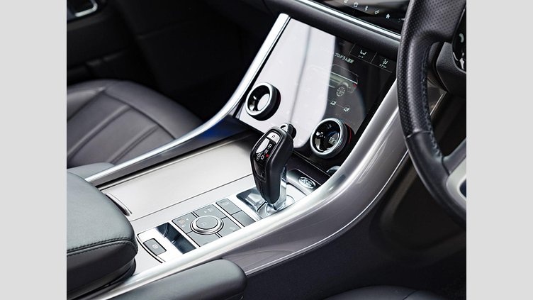 2021 認定中古車 Land Rover Range Rover Sport ハクバシルバー INGENIUM 3.0L 6気筒ディーゼル MHEV 300PS HSE