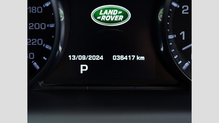 2016 認定中古車 Land Rover Discovery Sport Fuji White 2.0 litre Si4 Petrol HSE