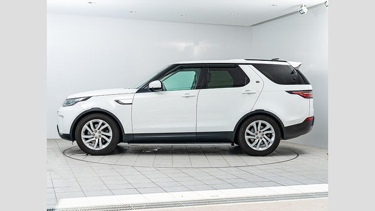 2017 認定中古車 Land Rover Discovery Fuji White 3.0 litre V6 Supercharged Petrol HSE