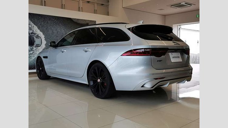 2022 認定中古車 Jaguar XF ハクバシルバー P250 RWD（オートマチック） SPORTBRAKE R-DYNAMIC SE