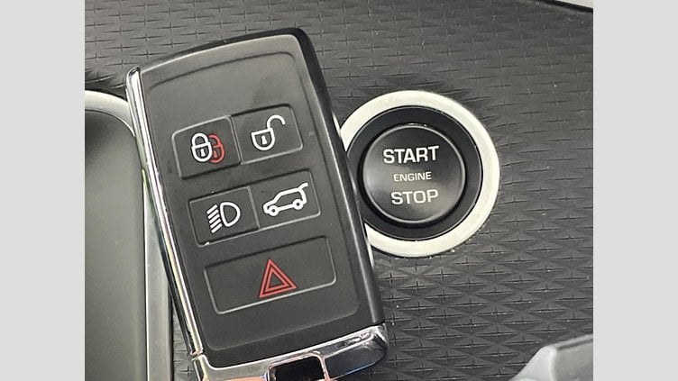 2019 認定中古車 Land Rover Range Rover Evoque フジホワイト D180 S