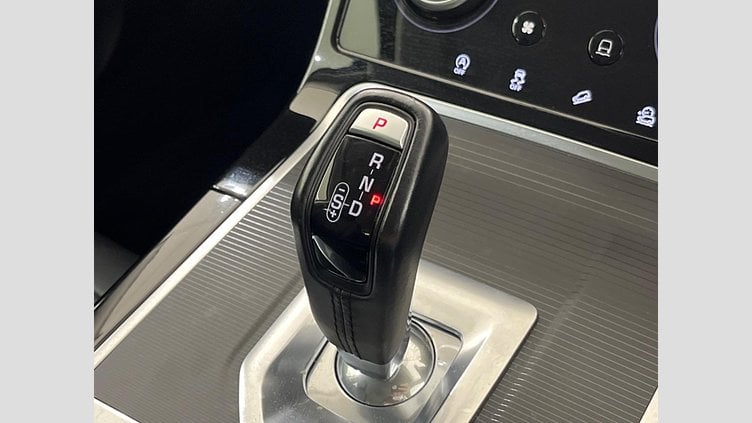 2019 認定中古車 Land Rover Range Rover Evoque フジホワイト D180 S