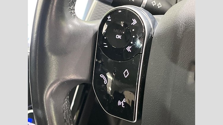 2019 認定中古車 Land Rover Range Rover Evoque フジホワイト D180 S