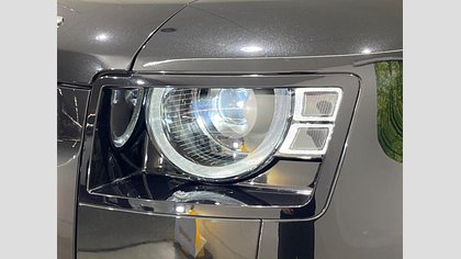 Defender 110 21