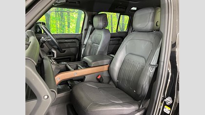 Defender 110 2