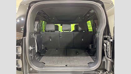 Defender 110 42