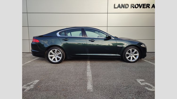 2011 JAZDENÉ VOZIDLÁ Jaguar XF Belgravia Green RWD 3.0D V6 240k Potfolio