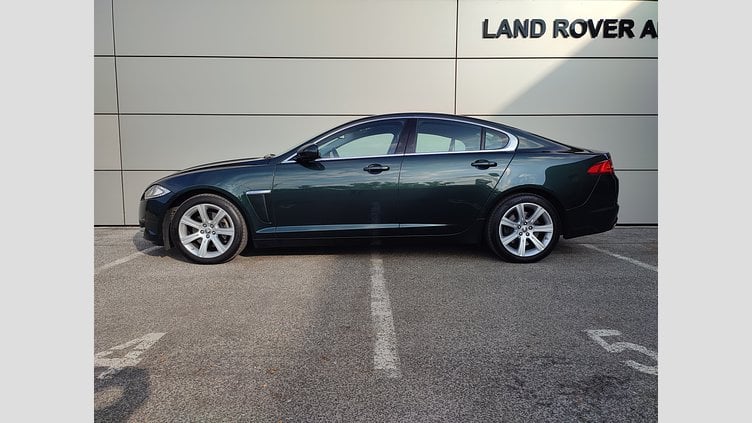 2011 JAZDENÉ VOZIDLÁ Jaguar XF Belgravia Green RWD 3.0D V6 240k Potfolio