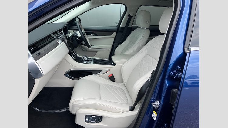 2023 認定中古車 Jaguar F-Pace ブルーファイアブルー P250 AWD（オートマチック） S
