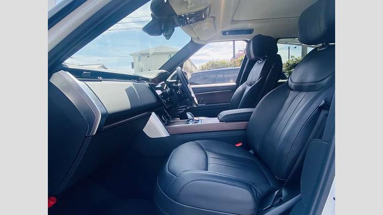 2023 認定中古車 Land Rover Range Rover オストゥーニパールホワイト D300 AWD MHEV（AT） スタンダードホイールベース AUTOBIOGRAPHY