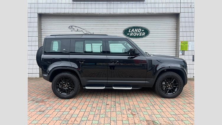 2023 認定中古車 Land Rover Defender 110 サントリーニブラック D300 AWD（AT） S