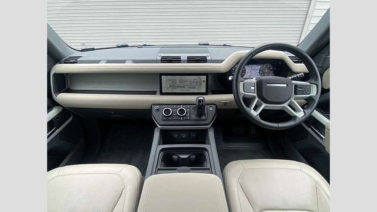 2023 認定中古車 Land Rover Defender 90 サントリーニブラック P300 AWD（AT） XS EDITION