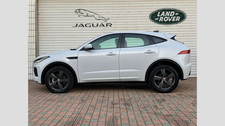 2020 認定中古車 Jaguar E-Pace ユーロンホワイト D180 オートマチック全輪駆動 CHEQUERED FLAG