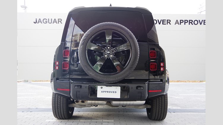 2024 認定中古車 Land Rover Defender 110 サントリーニブラック D300 AWD（AT） X-DYNAMIC SE