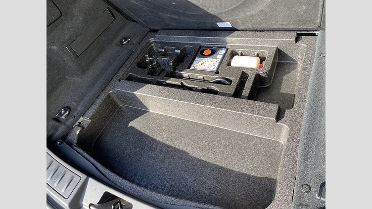 2023 認定中古車 Land Rover Range Rover Evoque サントリーニブラック P200 AWD（オートマチック） SE