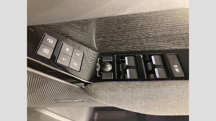 2024 認定中古車 Land Rover Range Rover Velar ヴァレジネブルー P400eプラグインハイブリッド（ガソリン） Standard Wheelbase Dynamic HSE
