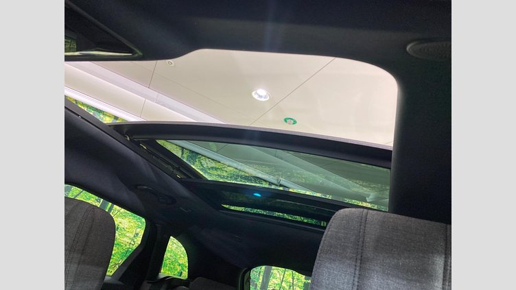 2024 認定中古車 Land Rover Range Rover Velar ヴァレジネブルー P400eプラグインハイブリッド（ガソリン） Standard Wheelbase Dynamic HSE