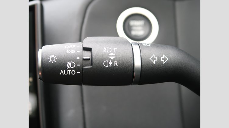 2024 認定中古車 Land Rover Range Rover Velar ヴァレジネブルー P400eプラグインハイブリッド（ガソリン） Standard Wheelbase Dynamic HSE