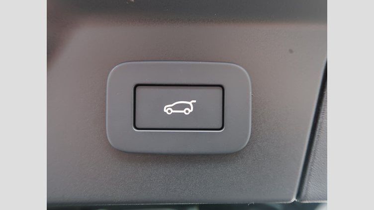 2024 認定中古車 Land Rover Range Rover Velar ヴァレジネブルー P400eプラグインハイブリッド（ガソリン） Standard Wheelbase Dynamic HSE